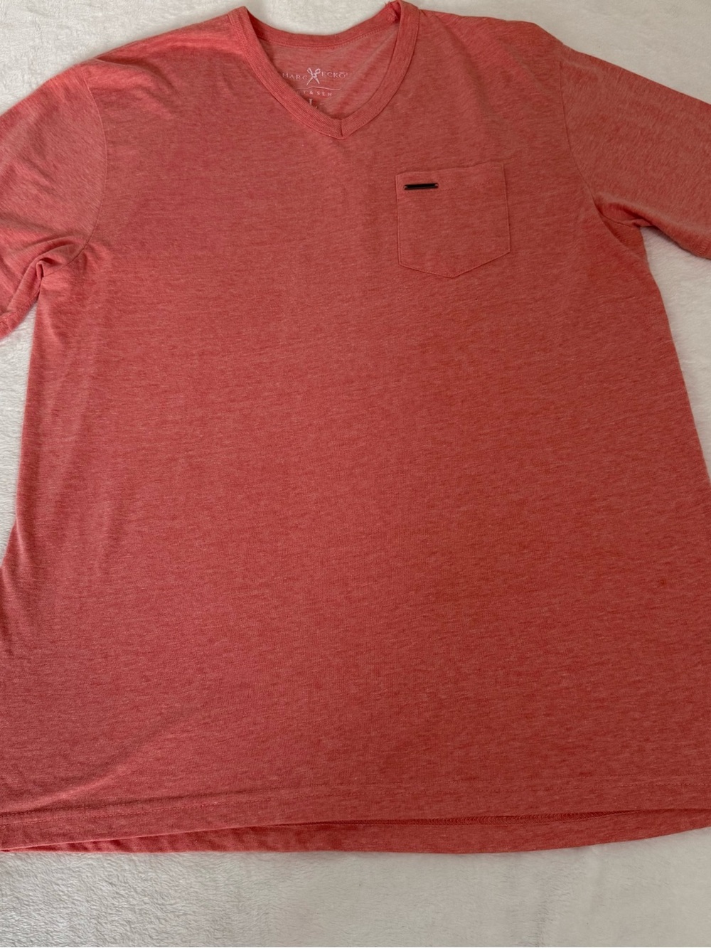 Marc Ecko Cut & Sew Men’s Large T Shirt Heather Coral V Neck Pocket Tee